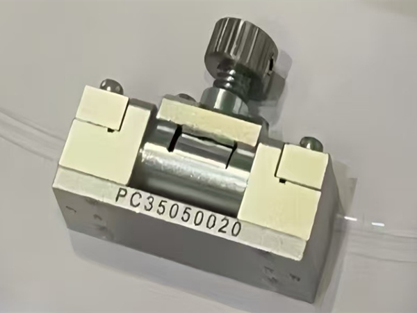 手動(dòng)偏振控制器（1550nm）